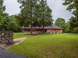 8955 Alicia Dawn Rd, Rogers, AR 72758