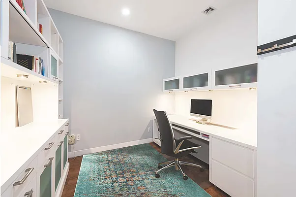 Sold by Modern Spaces | media 6