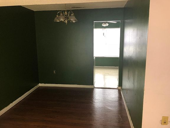 5th image of 5922 Beechwalk Dr
