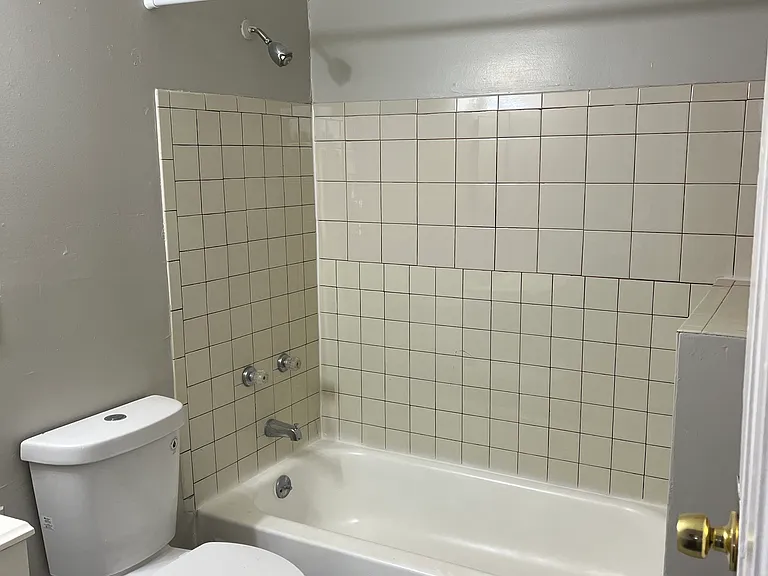 1901 S 11th St #2B — Photo 2