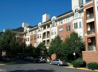 1855 Stratford Park Pl APT 102, Reston, VA 20190
