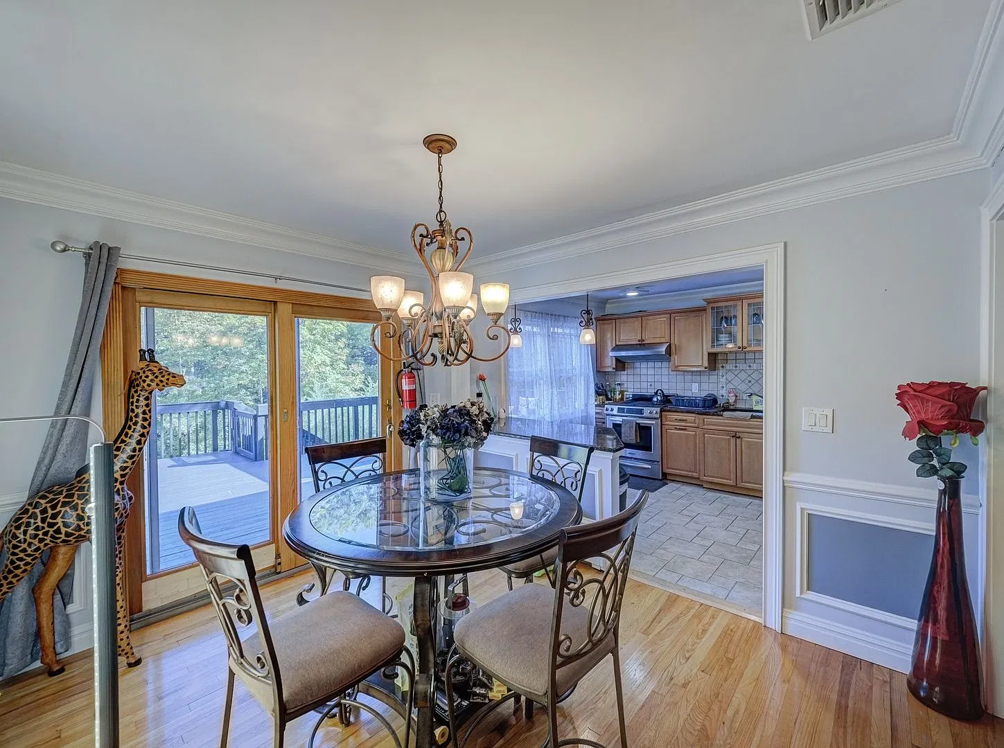 128 Reeve Ave — Photo 4