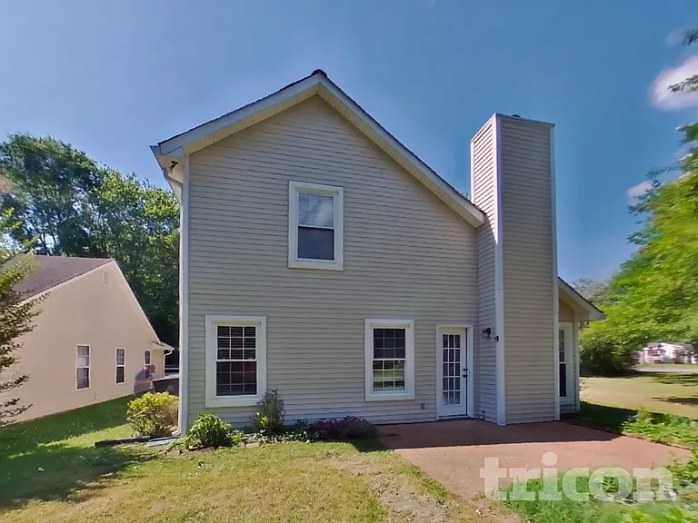 2701 River Bend Dr — Photo 16