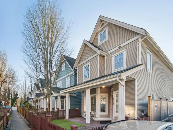 3000 Riverbend Dr #210, Coquitlam, BC V3C 6R1