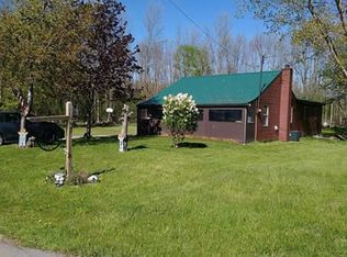 3 Brown Ave, Medina, NY 14103