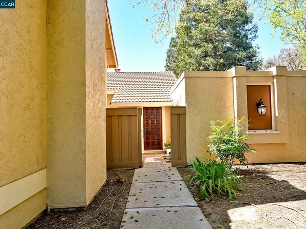 133 Northcreek Cir, Walnut Creek, CA 94598