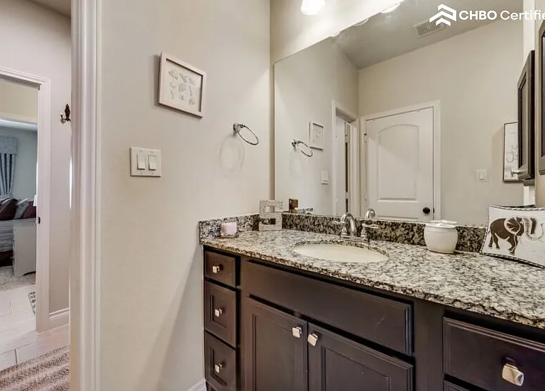 3830 Desert Springs Ln — Photo 29