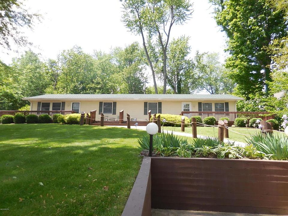 1st image of 21636A Howell Dr