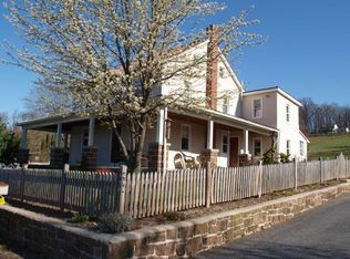 498 Black Horse Rd, Reinholds, PA