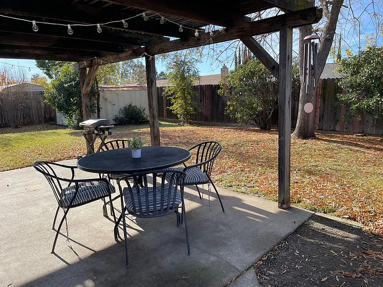 1251 Crescendo Dr — Photo 26
