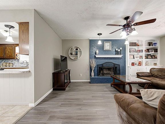 5th image of 8134 SW 38th St
