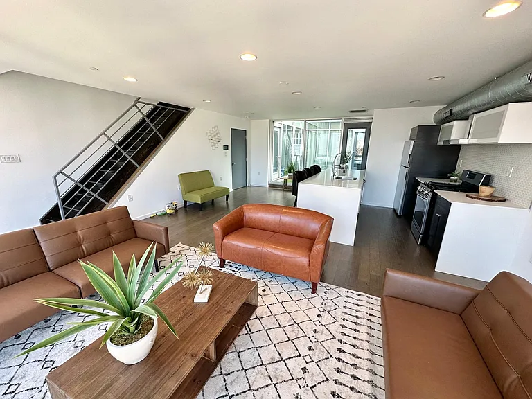 1422 N 7th St #4 — Photo 8