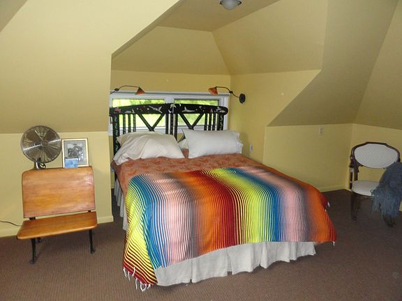 3rd floor bedroom