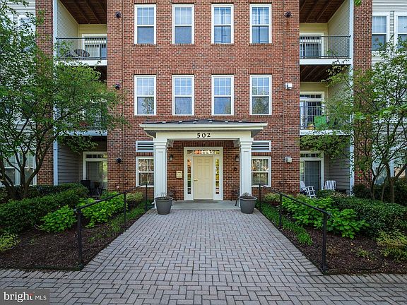 2nd image of 502 King Farm Blvd APT 101