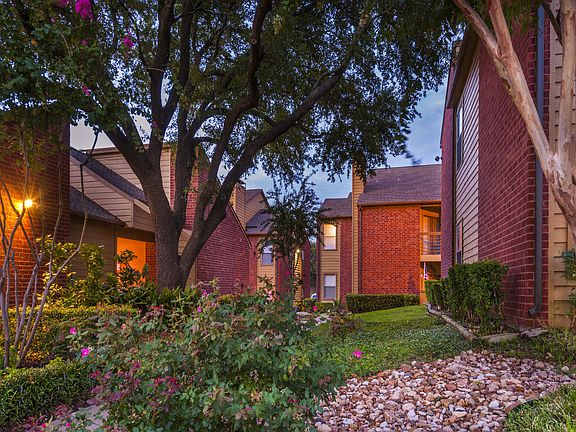 4th image of 601 Twin Oaks Dr APT 904