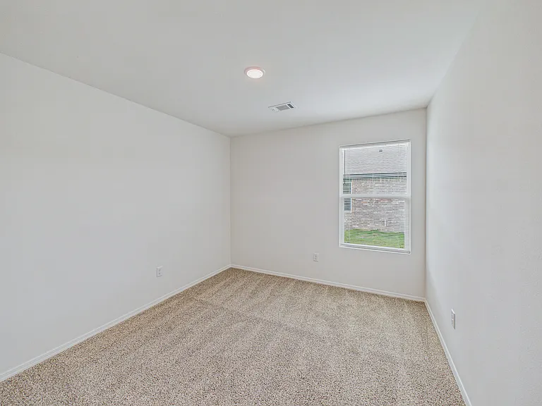 13 Vineyard Dr-13_05262026