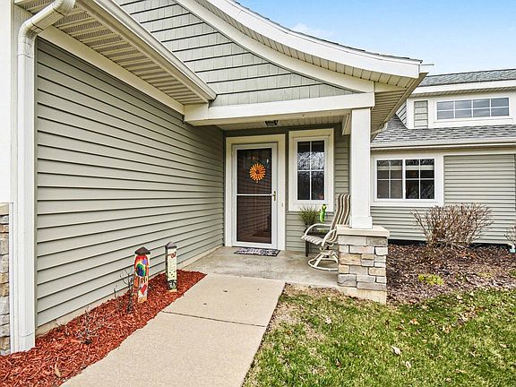 2nd image of 3379 Stormy Creek Dr SE