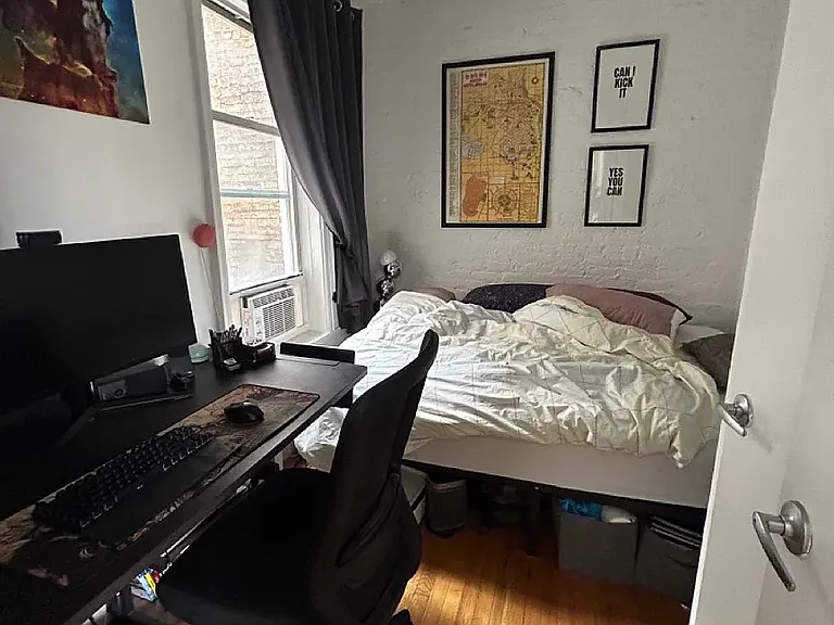 200 Waverly Pl #5W — Photo 6