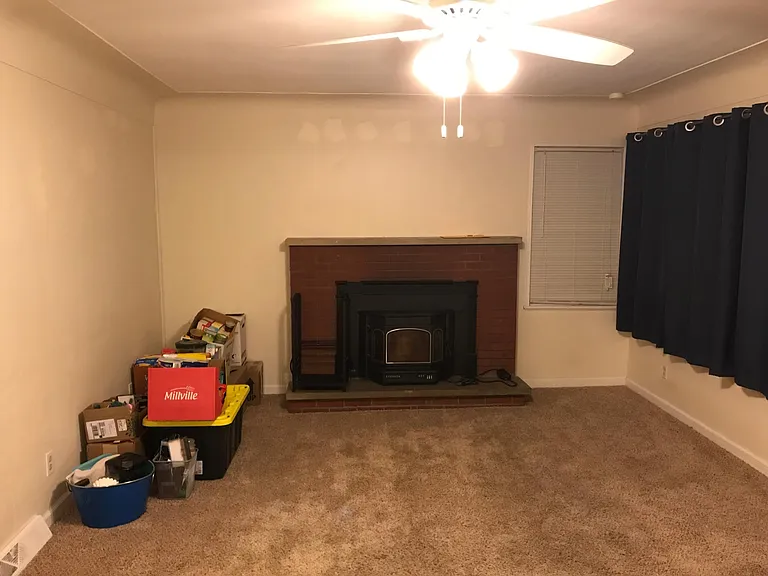1261 N Keebler Ave — Photo 9