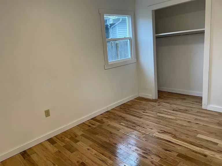 314 N Stafford St — Photo 7