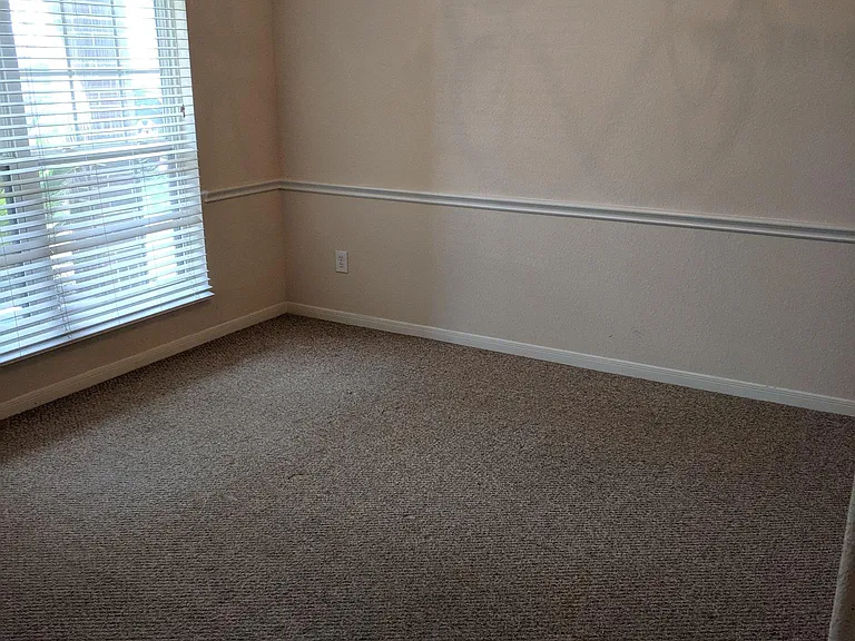 Dining room over looking the front porch!