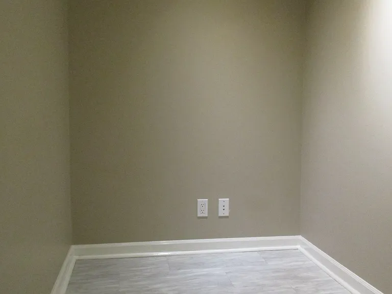 9298 University Cres #7 — Photo 7