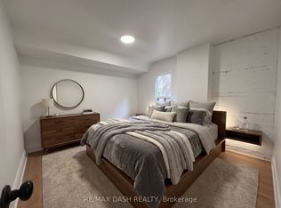 1303 Bloor St W #2, Toronto, ON M6H1P1