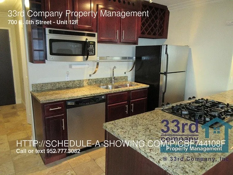 700 E 8th St #12F — Photo 4