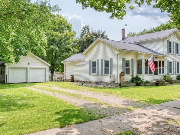 214 E Main St, Vernon, MI 48476