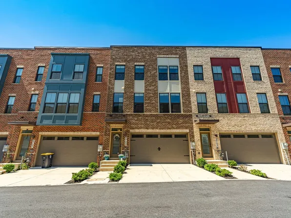 2705 Evansgreen Dr, Suitland, MD 20746