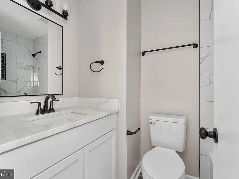 14843 Emberdale Dr — Photo 18