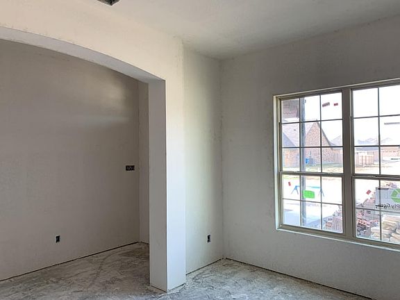 5th image of 1111 Lilac Ledge Dr