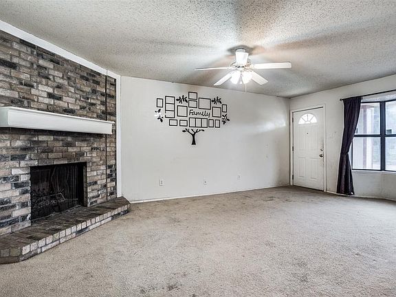 4th image of 1117 White Oak Dr