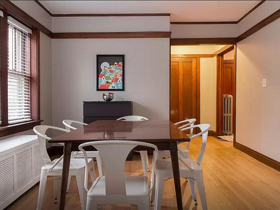 5th image of 3808 W School St #1E