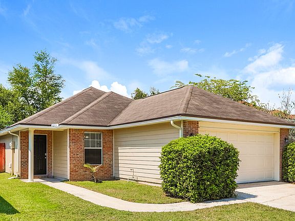 3rd image of 1542 Slash Pine Ct