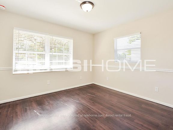 2nd image of 3575 Nicklaus Dr