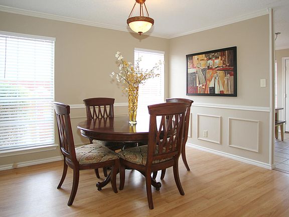 Formal Dining