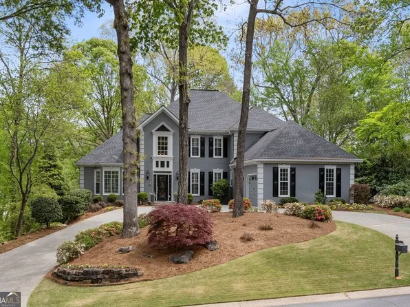 210 Lakeside Dr NW, Kennesaw, GA 30144