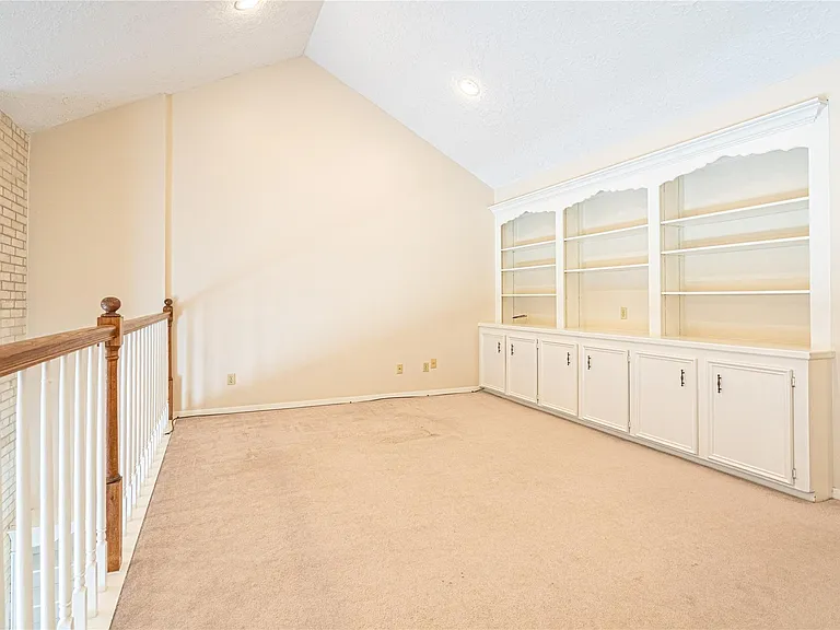 2306 Potomac Dr #B — Photo 16