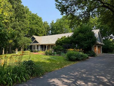 9111 Wildflower COURT, Hales Corners, WI, 53130