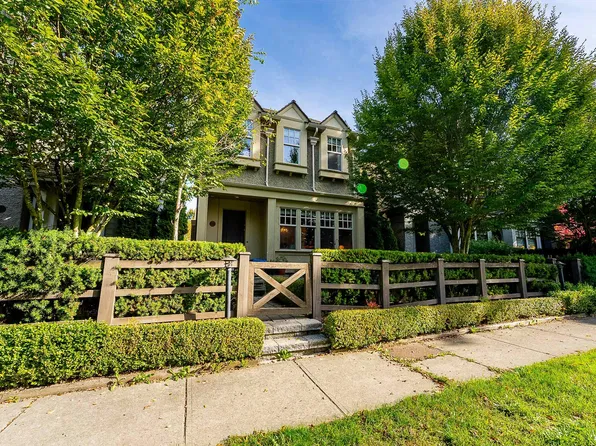 15347 34th Ave, Surrey, BC V3Z 2X2