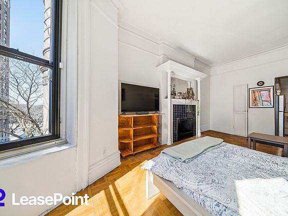 3rd image of 317 W 104th St APT 2F