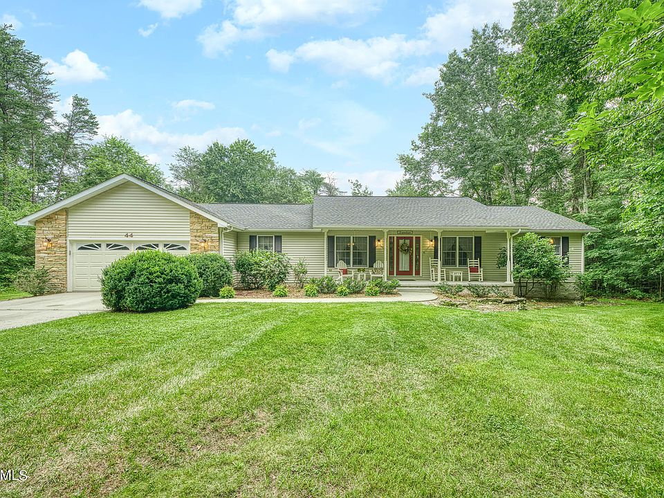 1st image of 44 Easton Cir