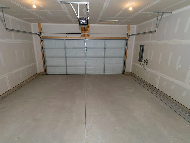 1941 Blue Stem Ct — Photo 32
