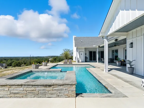 124 Mike Thornton Ct, Weatherford, TX 76088