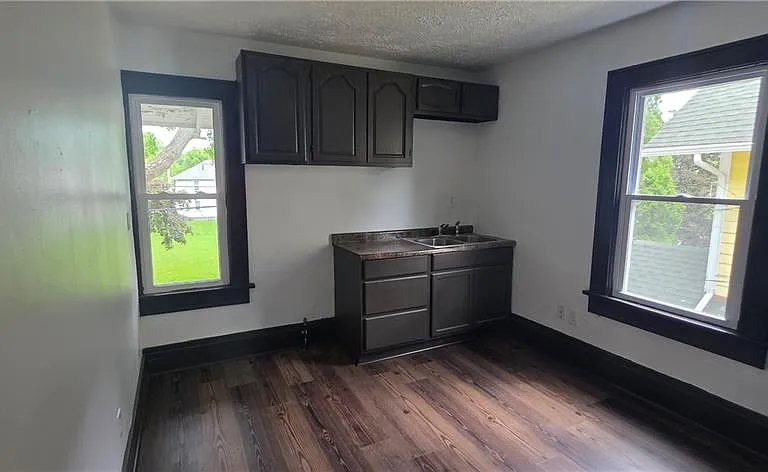 804 Work Dr — Photo 5