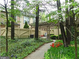 32 Medinah Dr, Reading, PA 19607