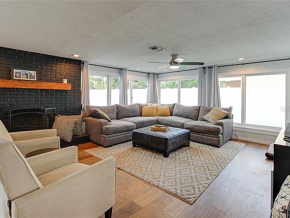 4th image of 671 50th Ave S