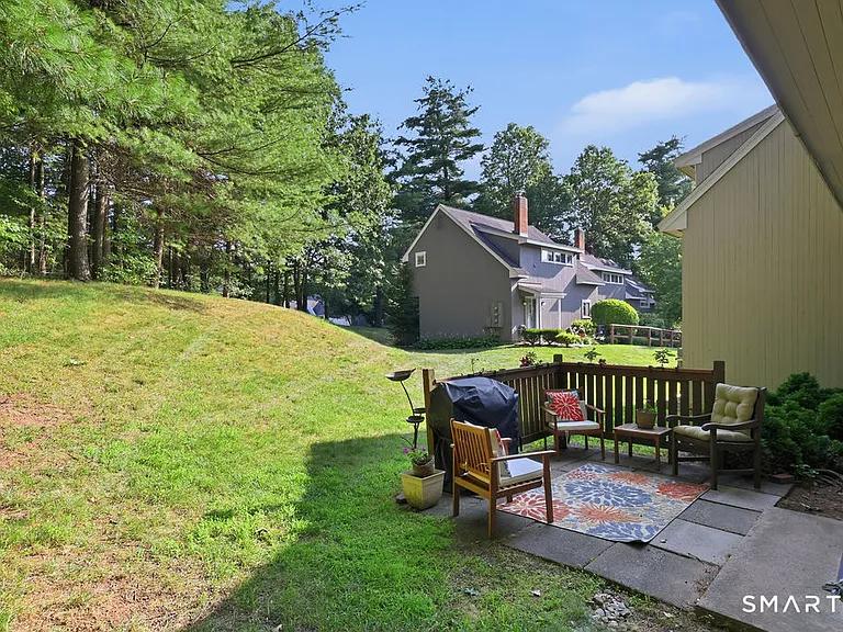 10 Partridge Ct #10 — Photo 13