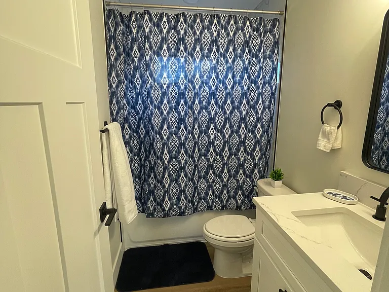 2233 Jefferson Ave #4 — Photo 29